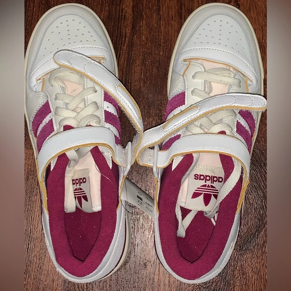 Adidas size 10 Forum 84 low